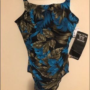 Women’s Plus Miracle Suit, Size 18